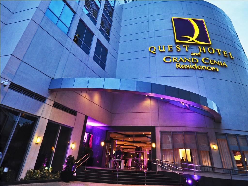 Quest Hotel & Conference Center Cebu Exteriör bild